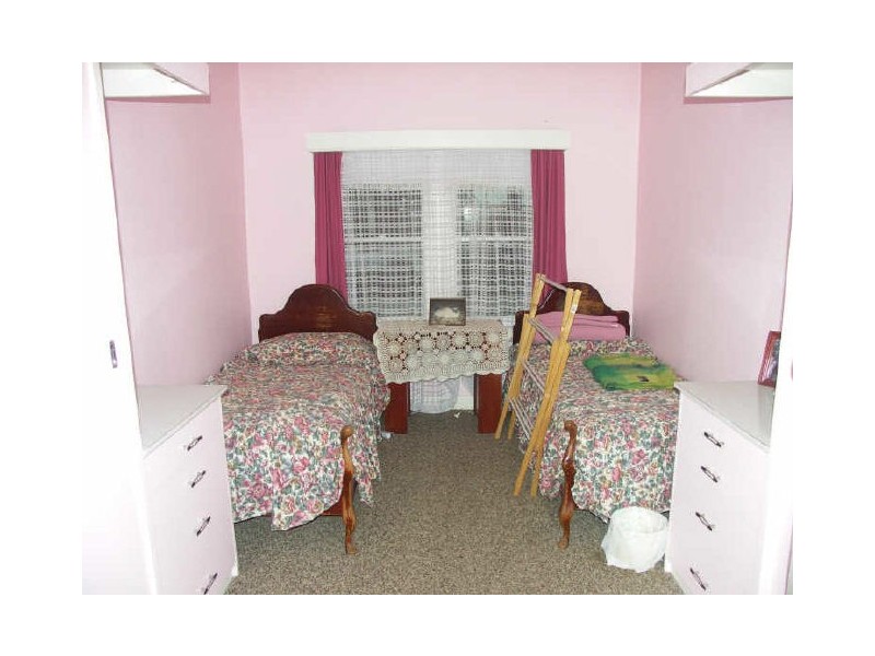 2 Meadows Avenue, Benalla VIC 3672