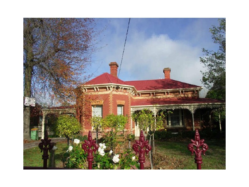 8 Smythe Street, Benalla VIC 3672