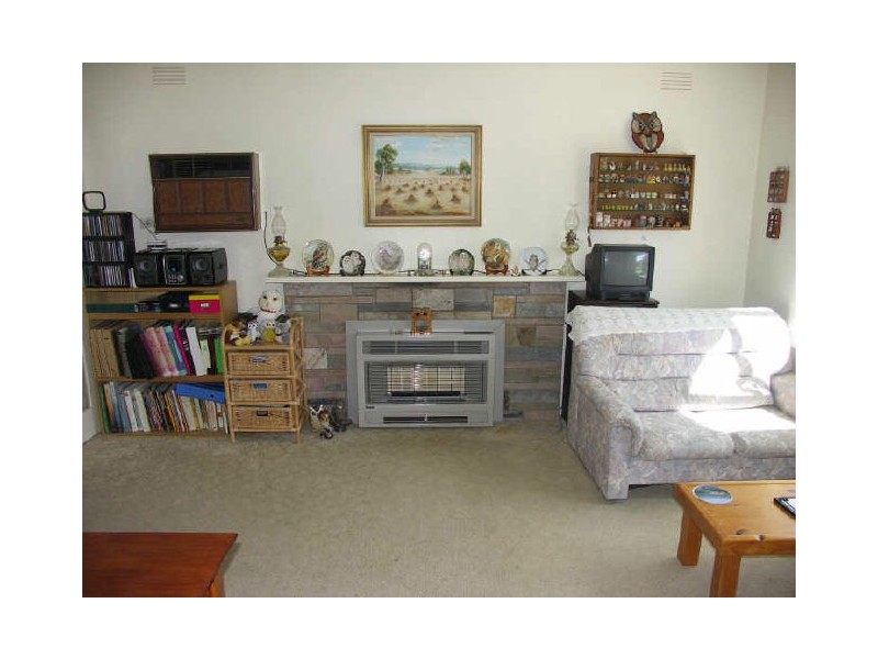 27 Helms Court, Benalla VIC 3672