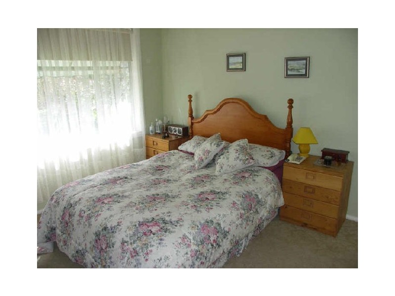 27 Helms Court, Benalla VIC 3672