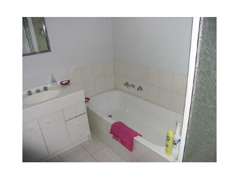 27 Helms Court, Benalla VIC 3672