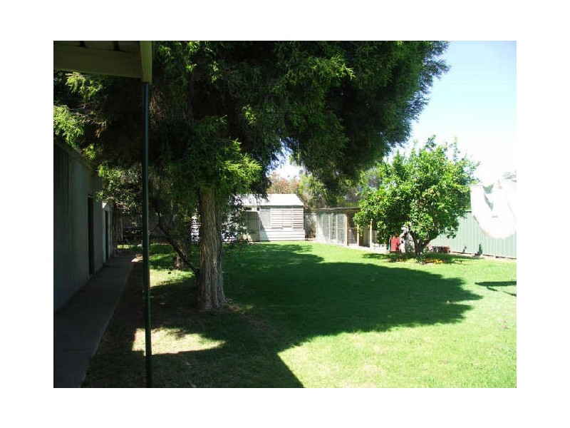 87 Bridge Street West, Benalla VIC 3672