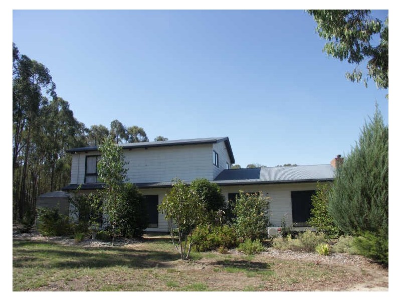 137 Tulley Road, Lima East VIC 3673