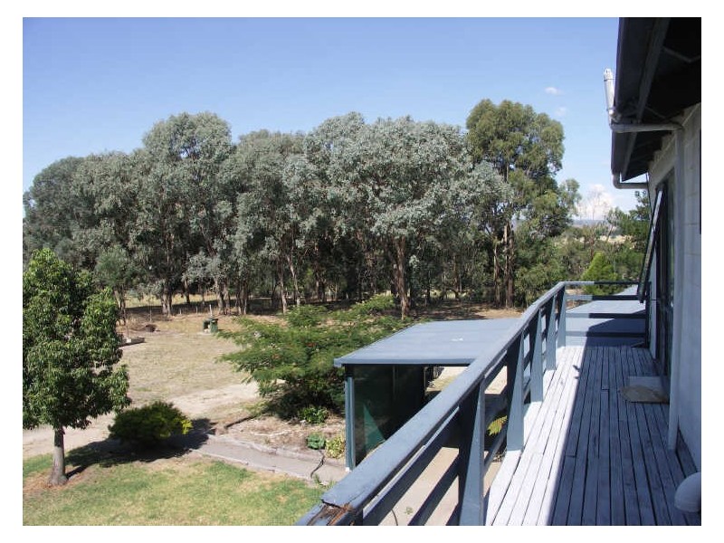 137 Tulley Road, Lima East VIC 3673