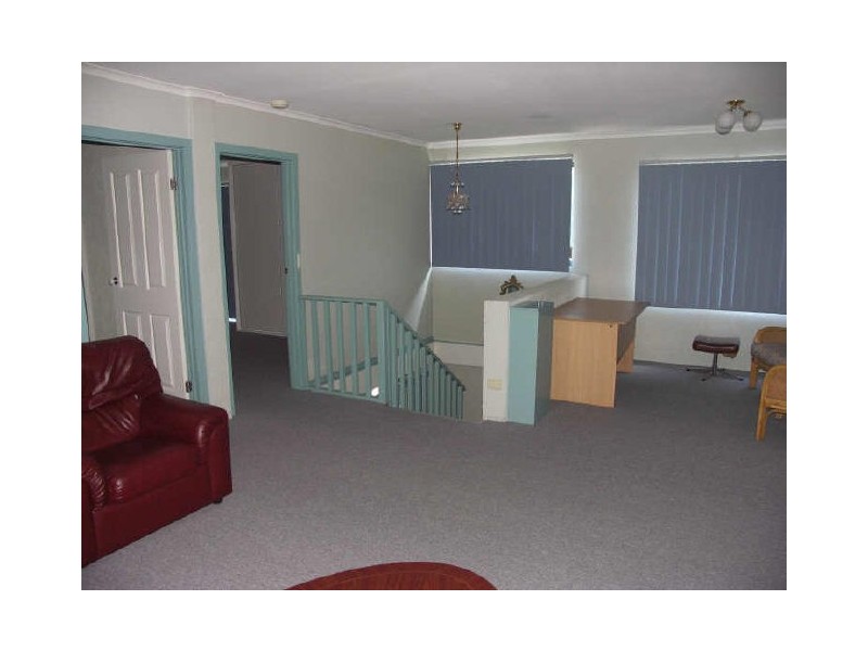 6 Ackerly Avenue, Benalla VIC 3672