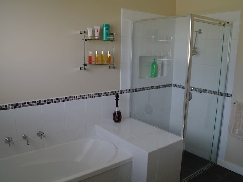 6 Green Court, Benalla VIC 3672