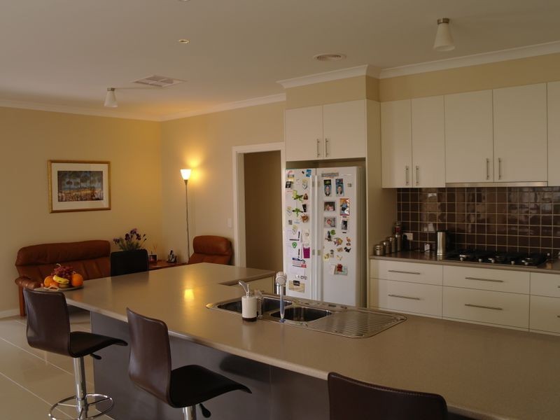 6 Green Court, Benalla VIC 3672