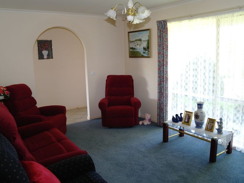 74 Willis Little Drive, Benalla VIC 3672