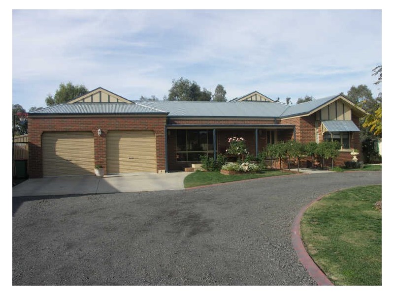 19 Shawbrook Avenue, Benalla VIC 3672