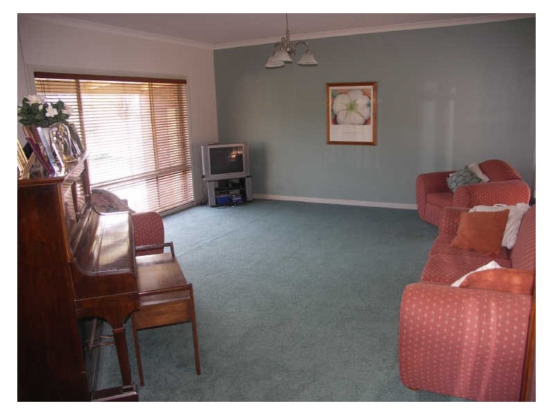 19 Shawbrook Avenue, Benalla VIC 3672