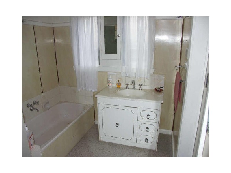 5 Killena Avenue, Benalla VIC 3672