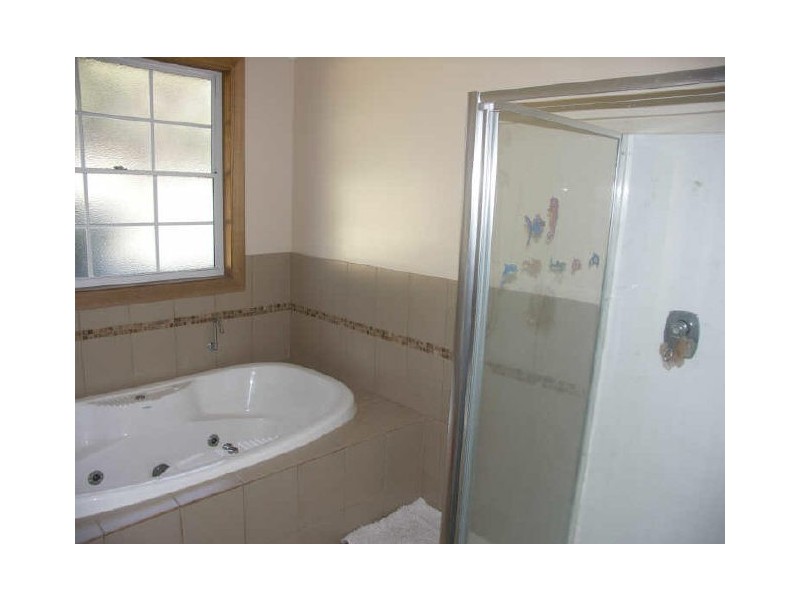 9 Hope Street, Benalla VIC 3672