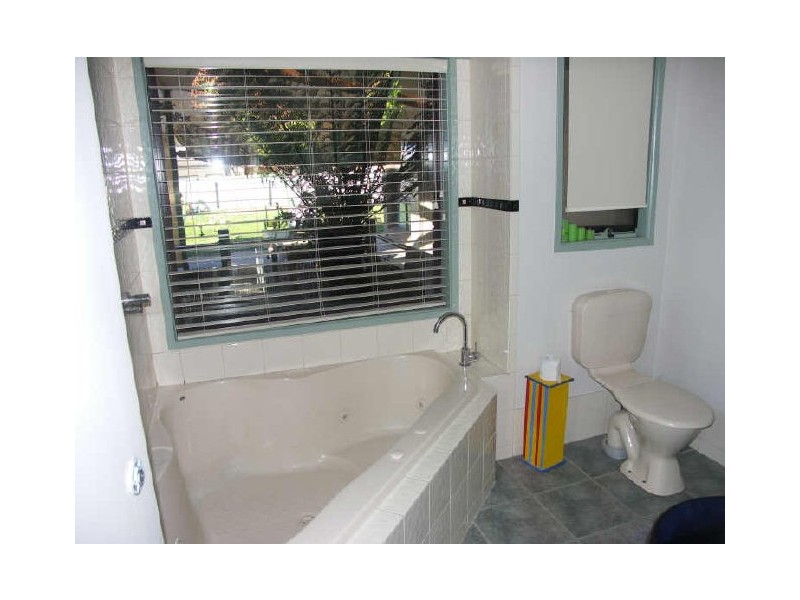 108 Coish Avenue, Benalla VIC 3672