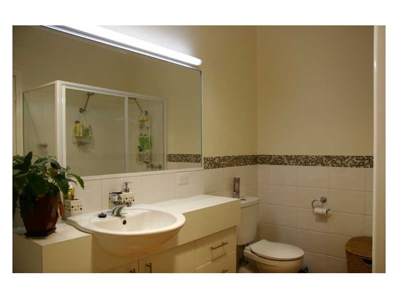 6 Sir Edward Drive, Benalla VIC 3672