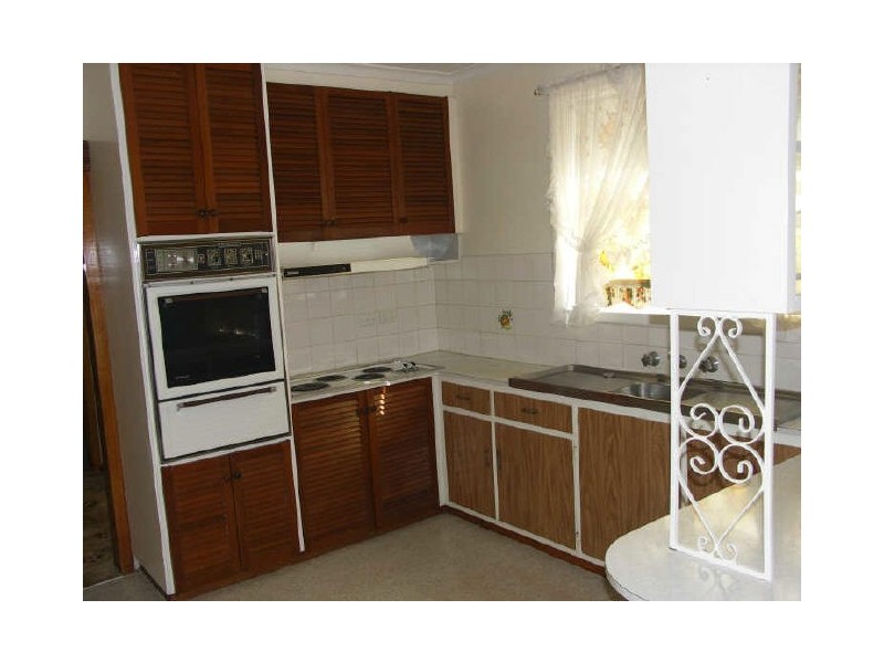 18 Monds Avenue, Benalla VIC 3672