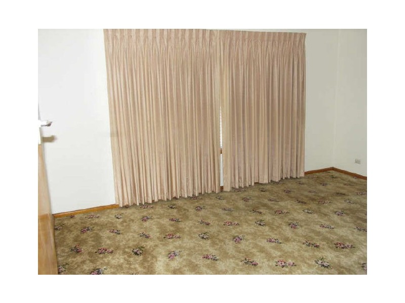 18 Monds Avenue, Benalla VIC 3672