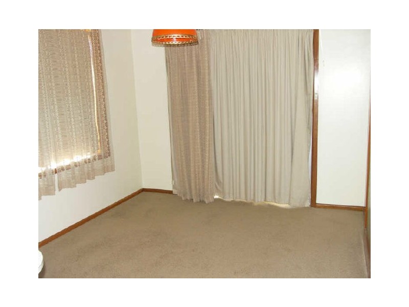 18 Monds Avenue, Benalla VIC 3672