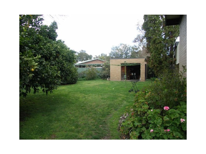 14 Kitson Court, Benalla VIC 3672