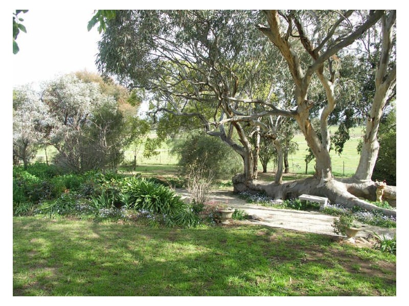 175 Hooper Road Goorambat, Benalla VIC 3672