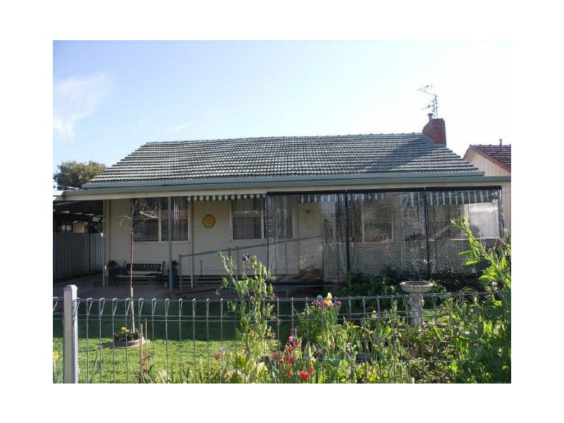 8 Edward Street, Benalla VIC 3672