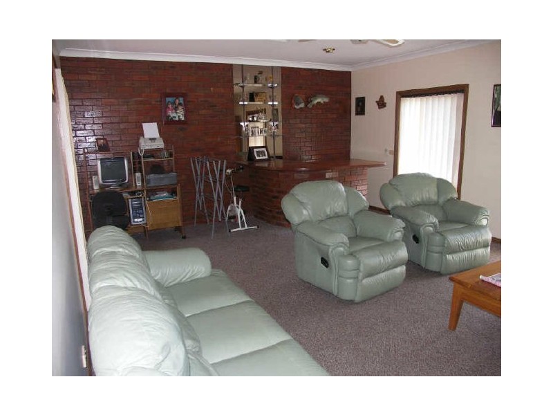 11 Statesman Drive, Benalla VIC 3672