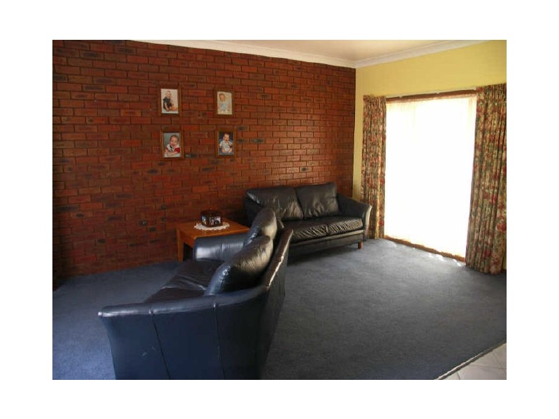 11 Statesman Drive, Benalla VIC 3672