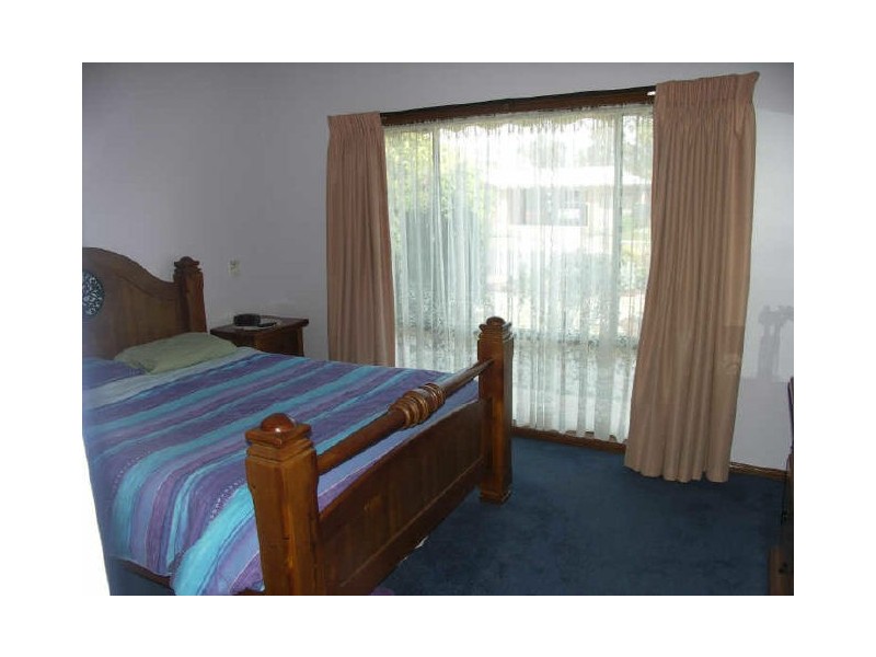 11 Statesman Drive, Benalla VIC 3672