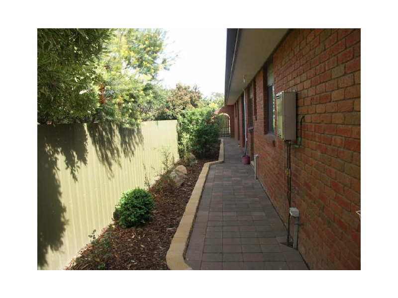 11 Statesman Drive, Benalla VIC 3672