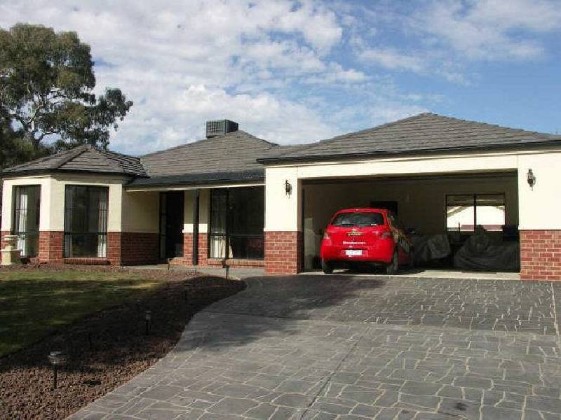 Plum Court, Benalla VIC 3672