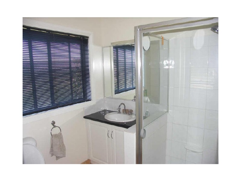 34 Olivers Road, Benalla VIC 3672