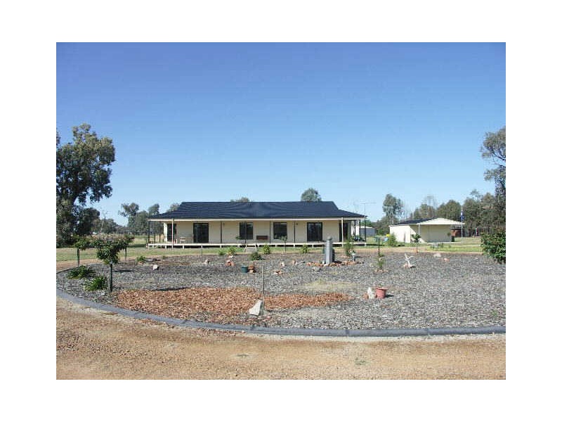 48 Murrays Road, Benalla VIC 3672