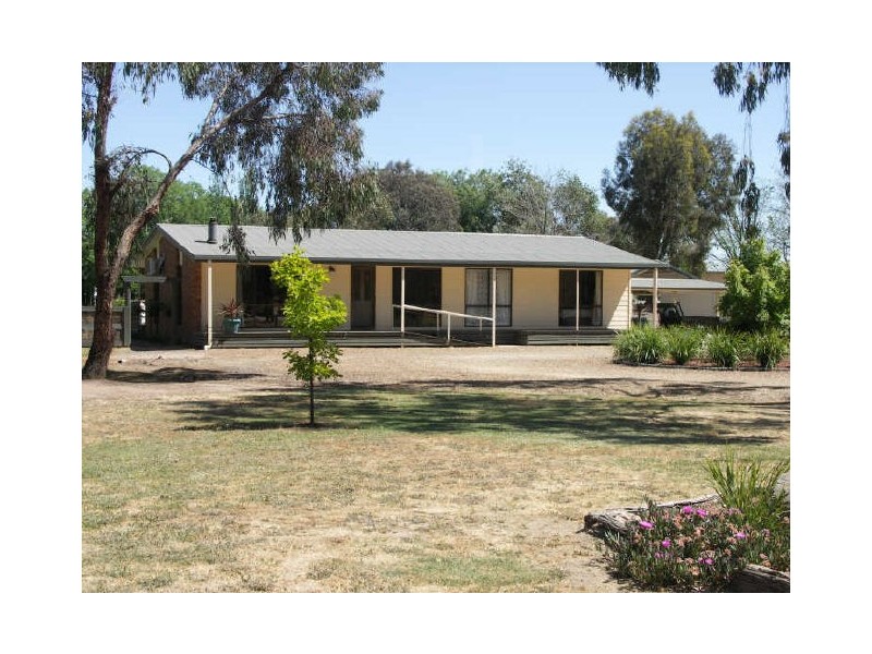 9 Plums Lane, Benalla VIC 3672