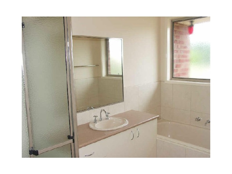 21 Noarana Drive, Benalla VIC 3672