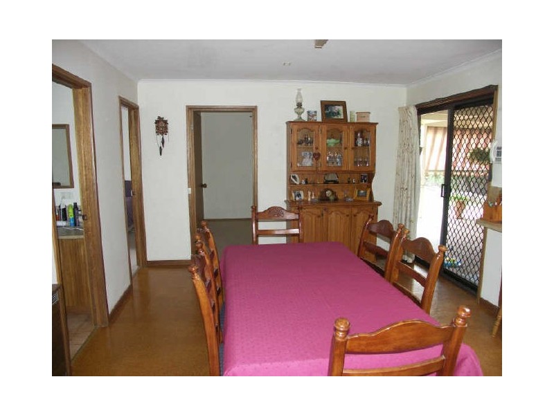 10 Royal Avenue, Benalla VIC 3672