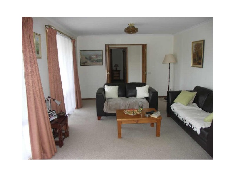 10 Royal Avenue, Benalla VIC 3672