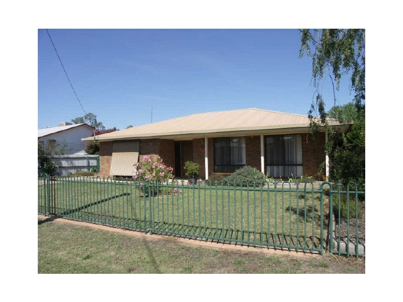 10 Royal Avenue, Benalla VIC 3672