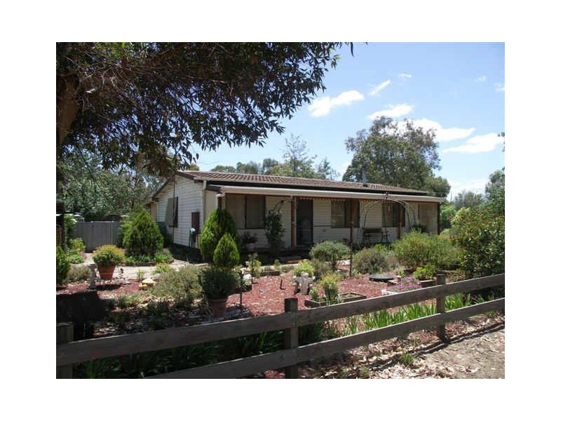 31 Moore Street, Baddaginnie VIC 3670