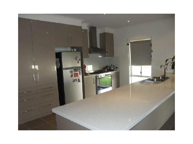 10 Weary Dunlop Drive, Benalla VIC 3672