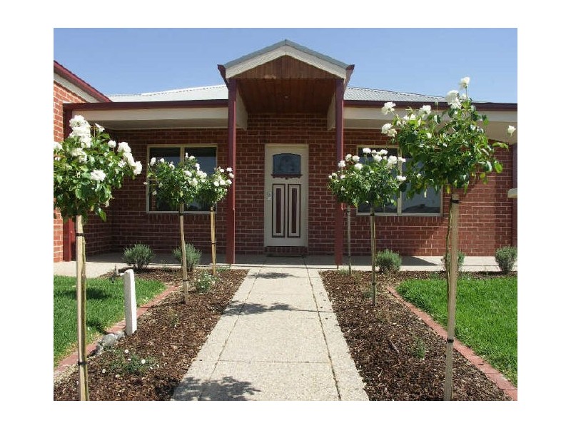 10 Weary Dunlop Drive, Benalla VIC 3672