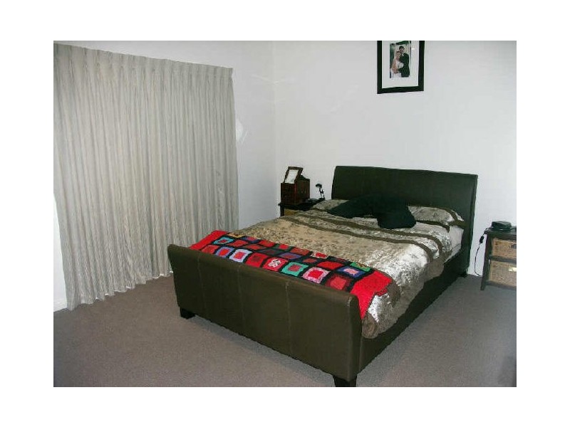 10 Weary Dunlop Drive, Benalla VIC 3672