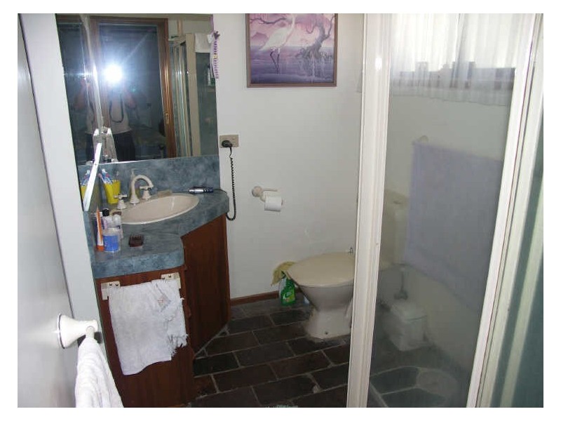 42 Racecourse Road, Benalla VIC 3672