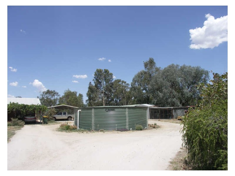 42 Racecourse Road, Benalla VIC 3672