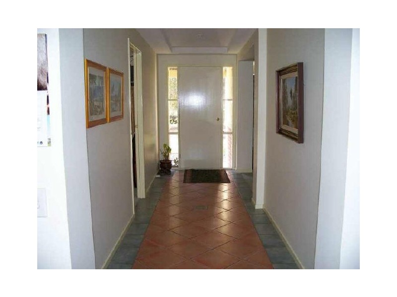 8 Plum Court, Benalla VIC 3672