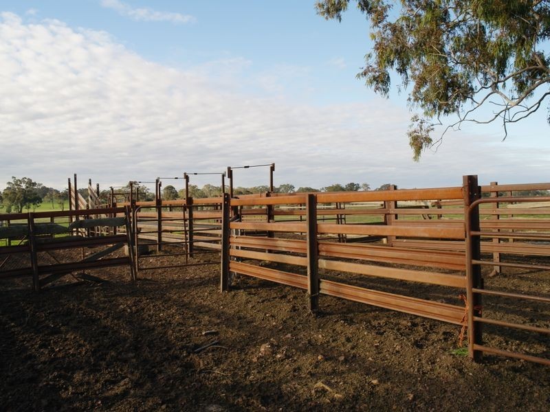 663 Burness Road, Benalla VIC 3672