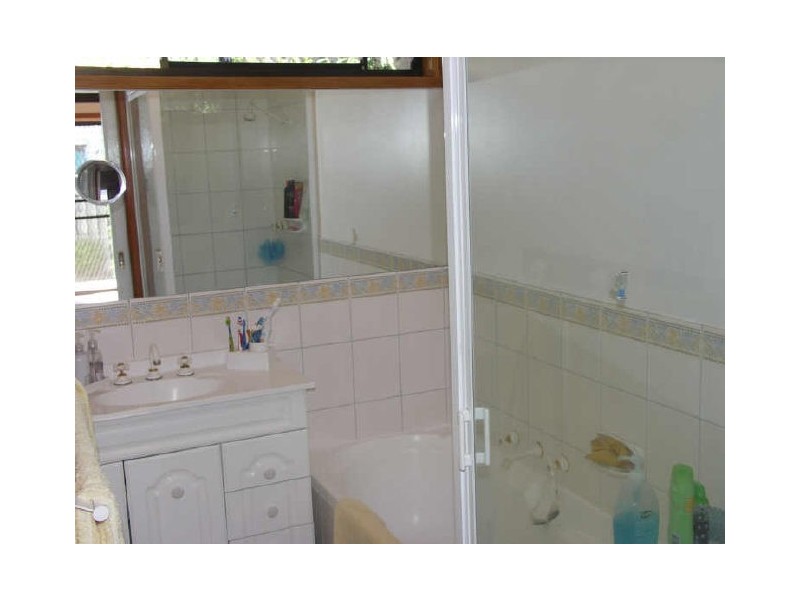 15 Thomas Street, Benalla VIC 3672