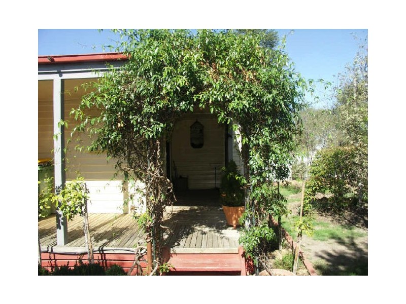 15 Thomas Street, Benalla VIC 3672