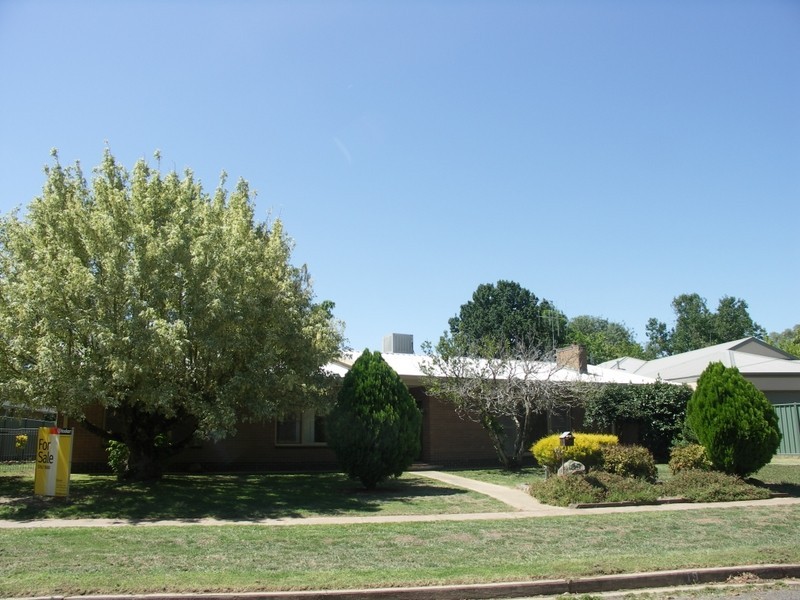 19 Hair Crescent, Benalla VIC 3672