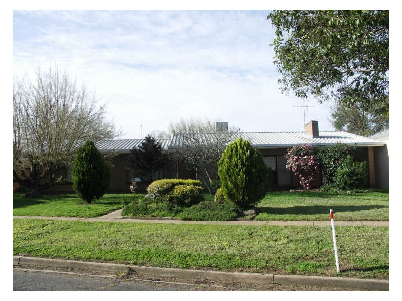 19 Hair Crescent, Benalla VIC 3672