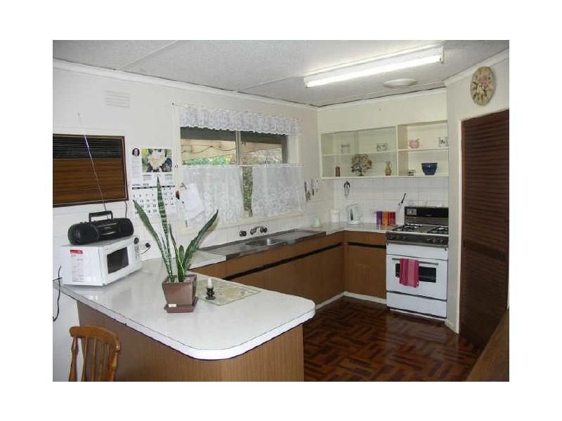 24 Monds Avenue, Benalla VIC 3672