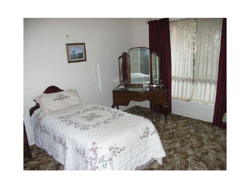 24 Monds Avenue, Benalla VIC 3672